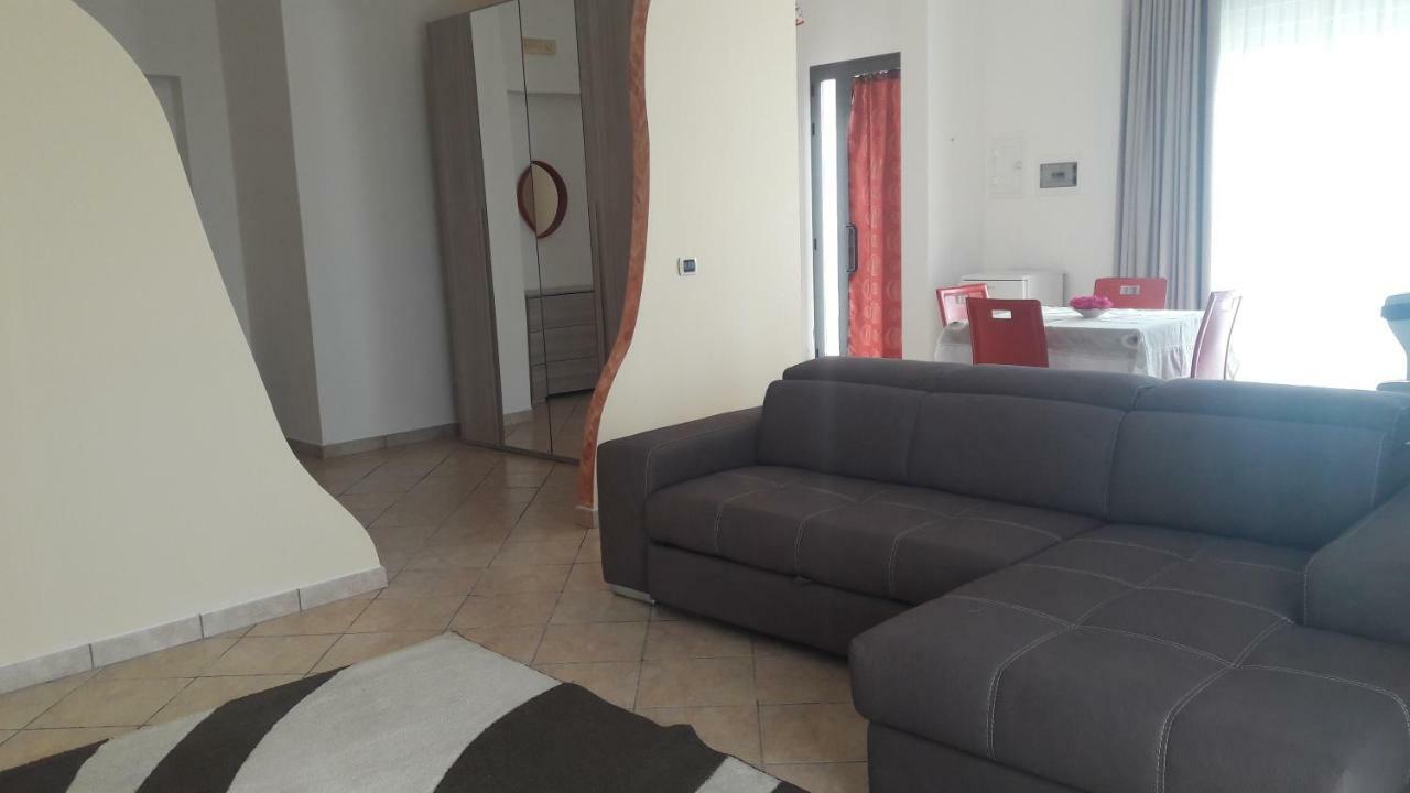 Dolce Casa Sara Βίλα Collemeto Εξωτερικό φωτογραφία